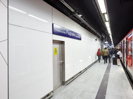 Regionalbahnhof am Flughafen, Frankfurt am Main